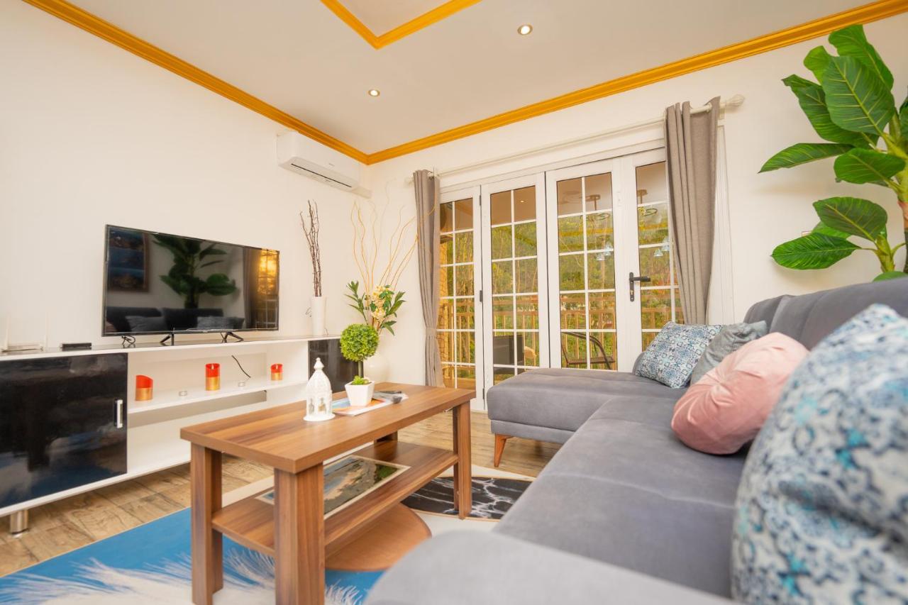 Paradise Breeze Apartment Misere Eksteriør bilde